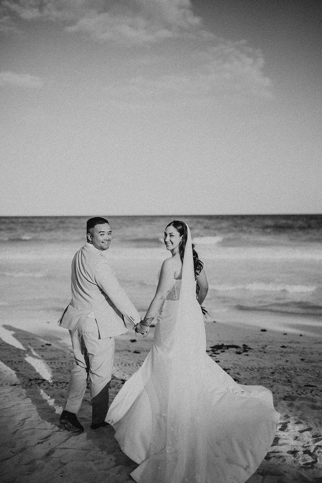 Taryn & Dan — photo 35